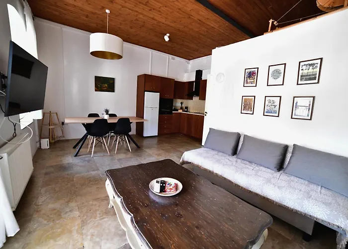 Laouri Traditional 1-bedroom In Kalopanayiotis *